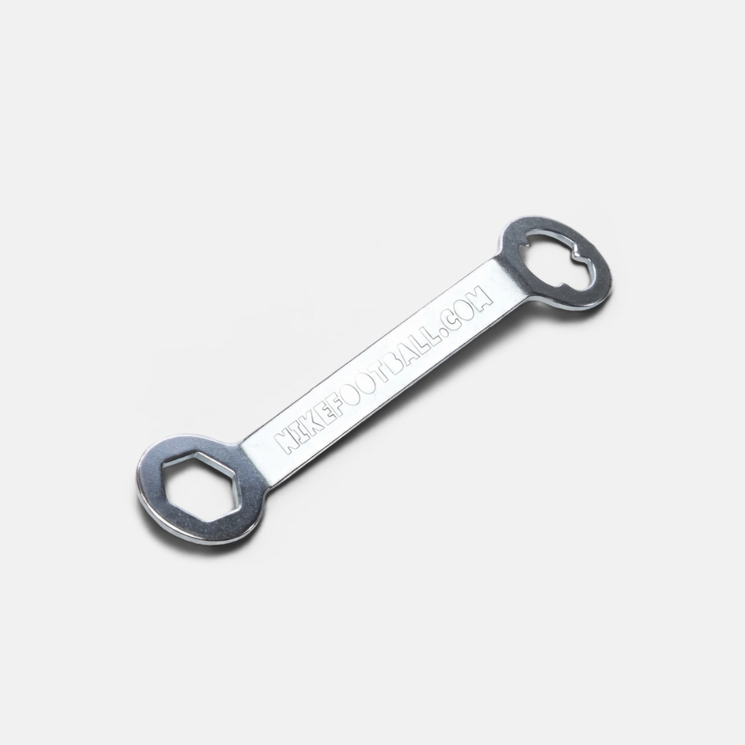 STUD WRENCH