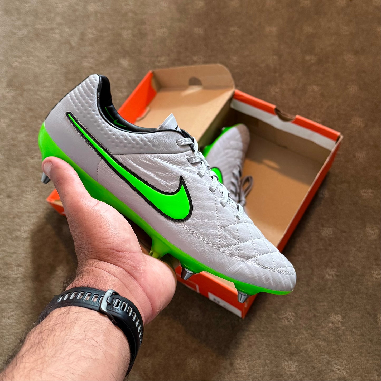 TIEMPO LEGEND 5