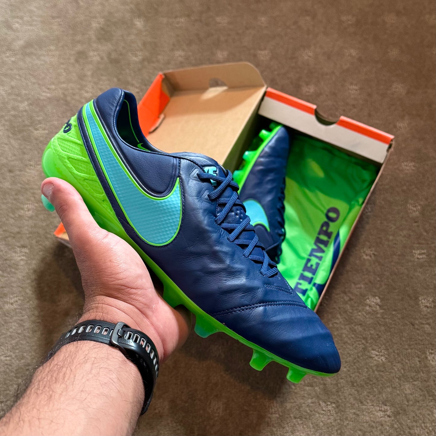 TIEMPO LEGEND 6