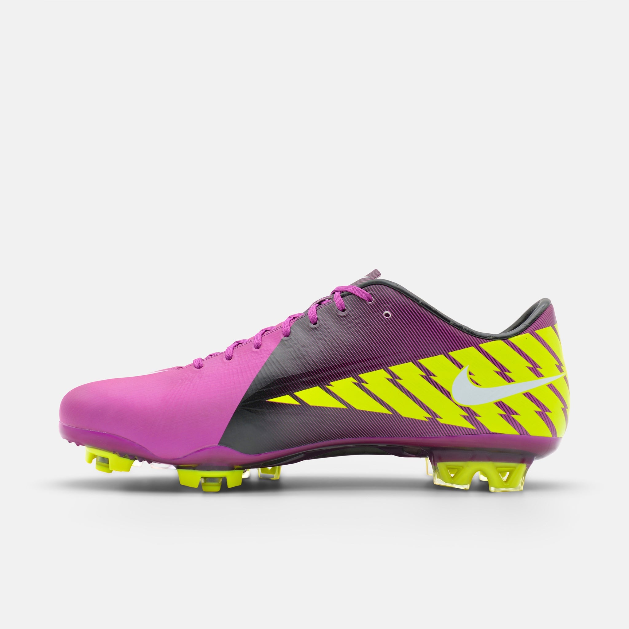 Nike Mercurial Vapor Superfly III FG | Boots Vault