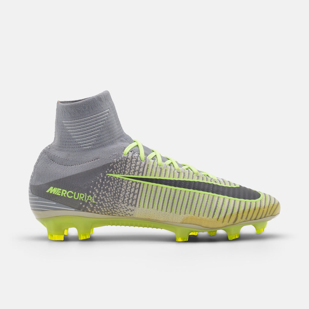 MERCURIAL SUPERFLY V FG