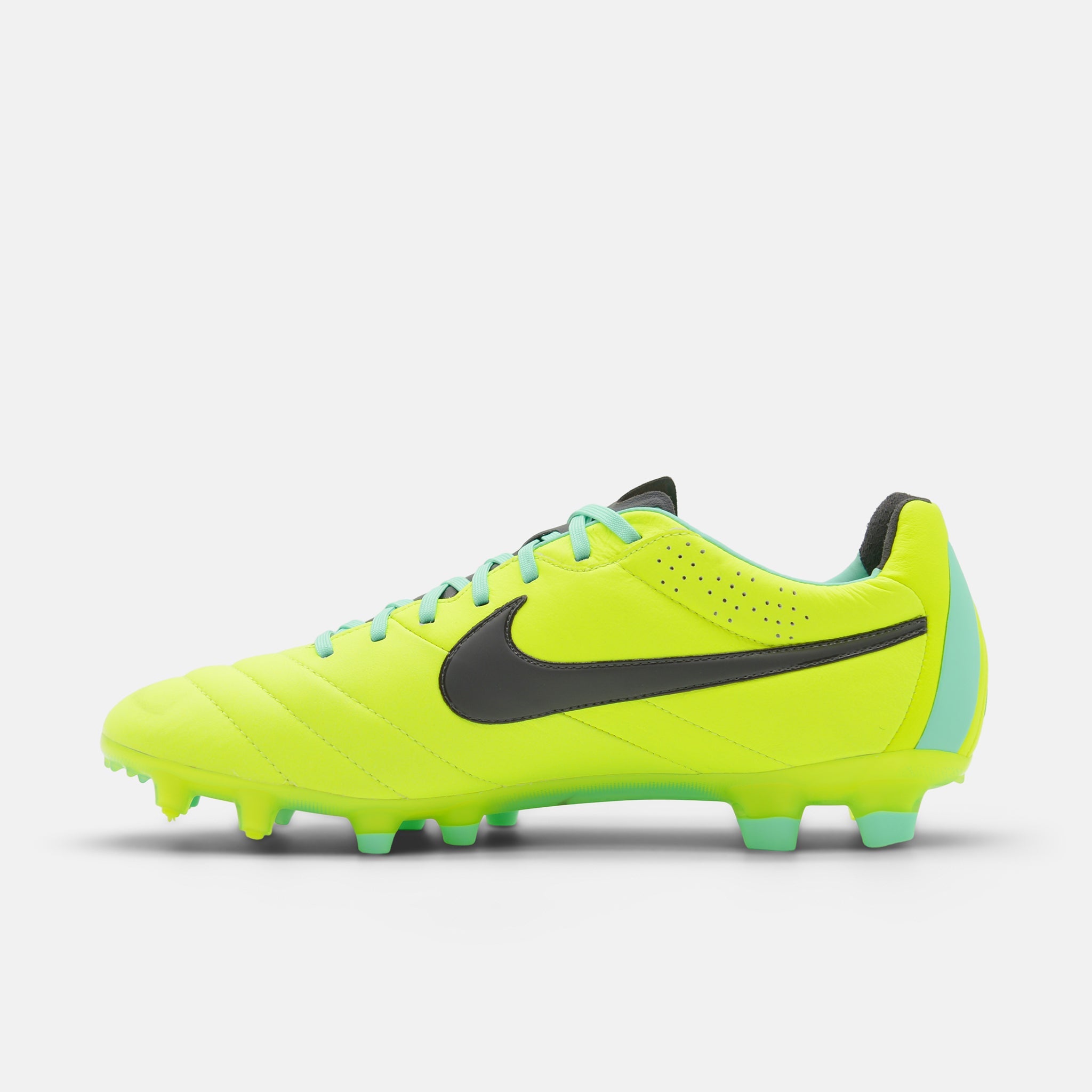 Nike Tiempo Legend IV FG | Boots Vault