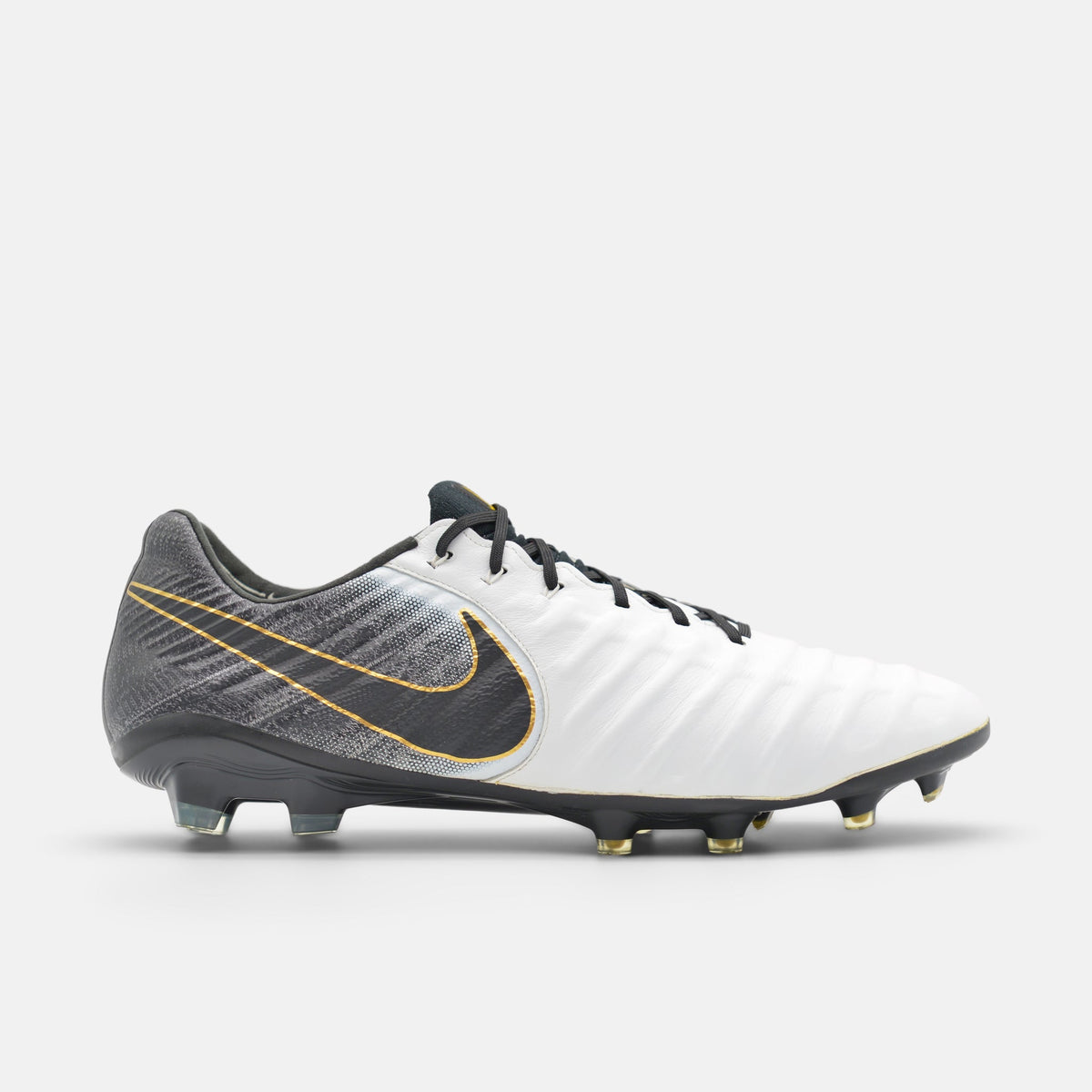 Nike Tiempo Legend VII Elite FG White / Black / Gold football boots — photo 1